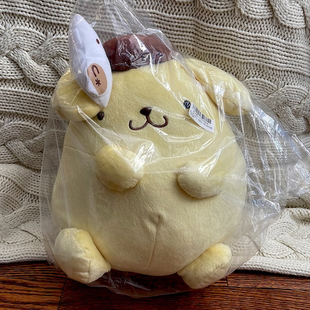 NWT - Sanrio Pompompurin Plushie